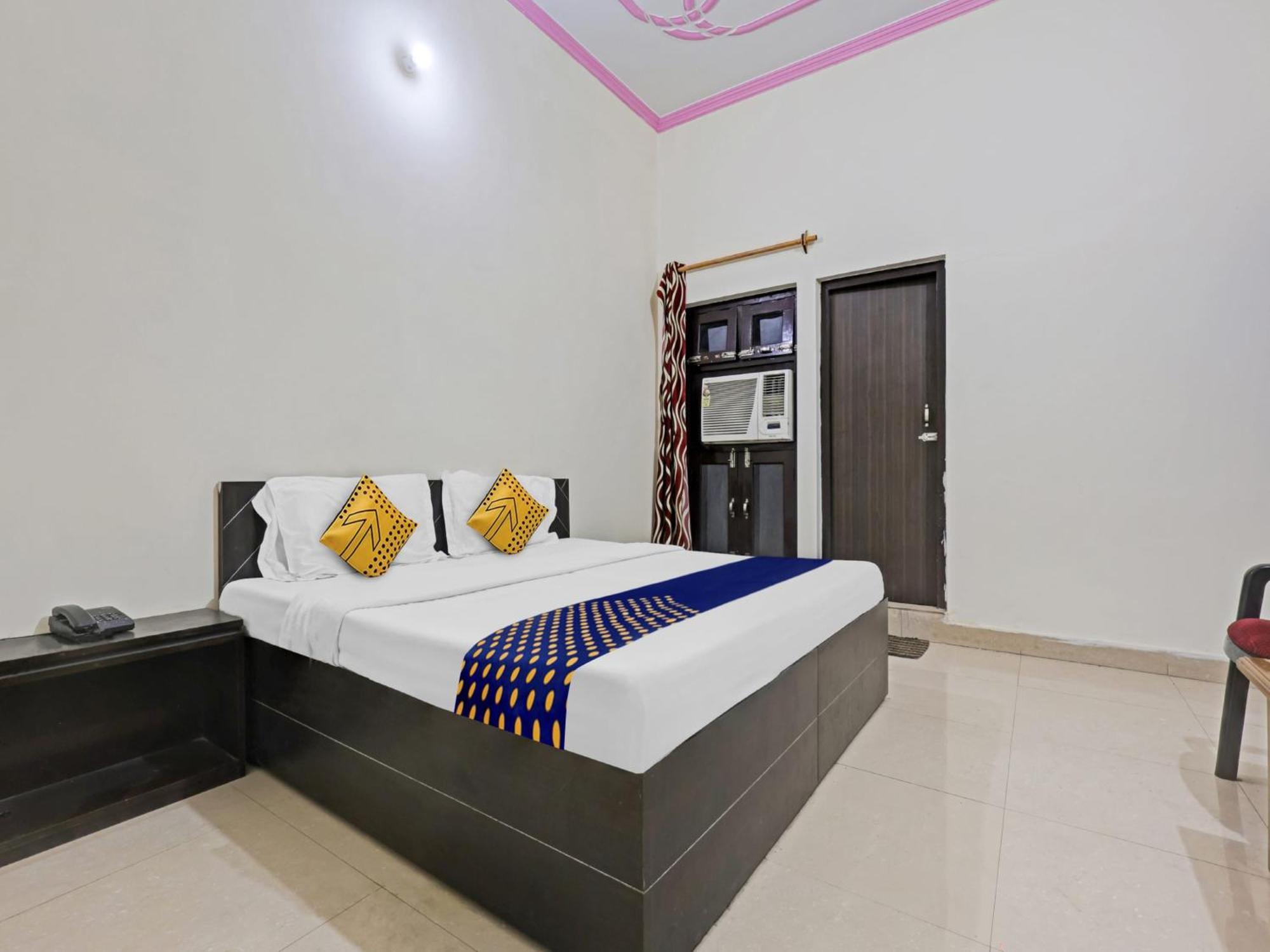 Spot On 81167 Hotel Asdr Rudrapur ภายนอก รูปภาพ
