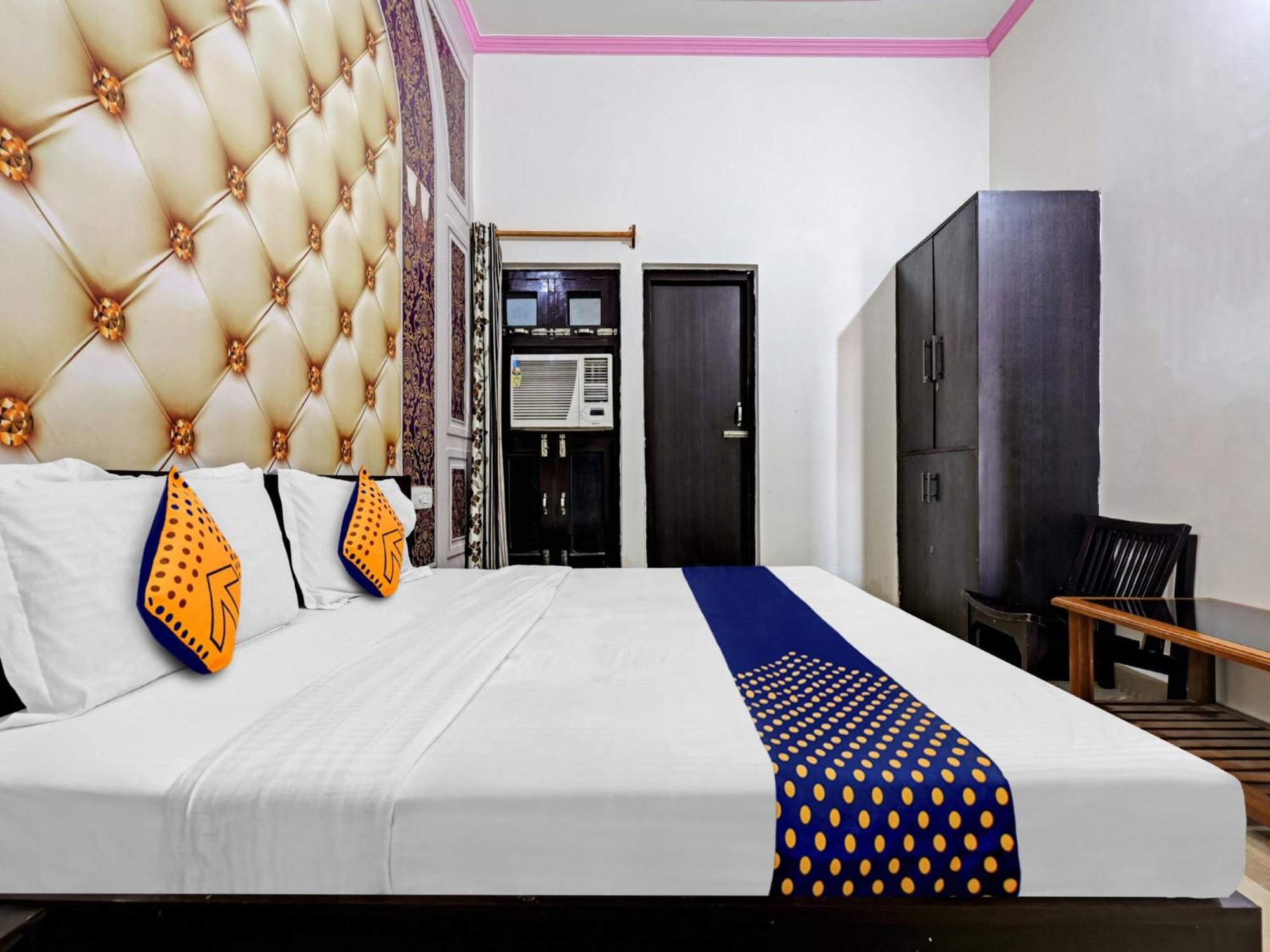 Spot On 81167 Hotel Asdr Rudrapur ภายนอก รูปภาพ