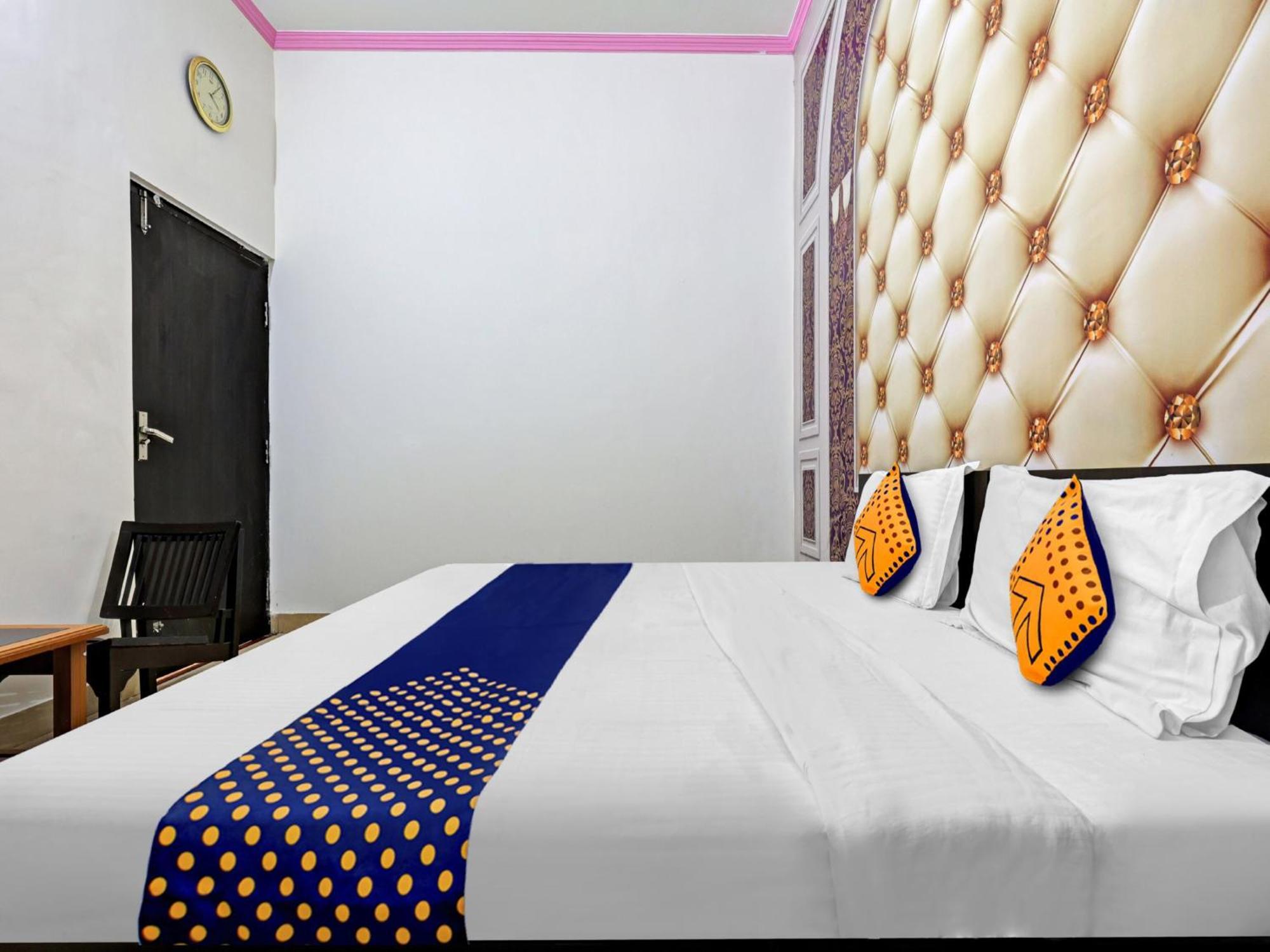 Spot On 81167 Hotel Asdr Rudrapur ภายนอก รูปภาพ