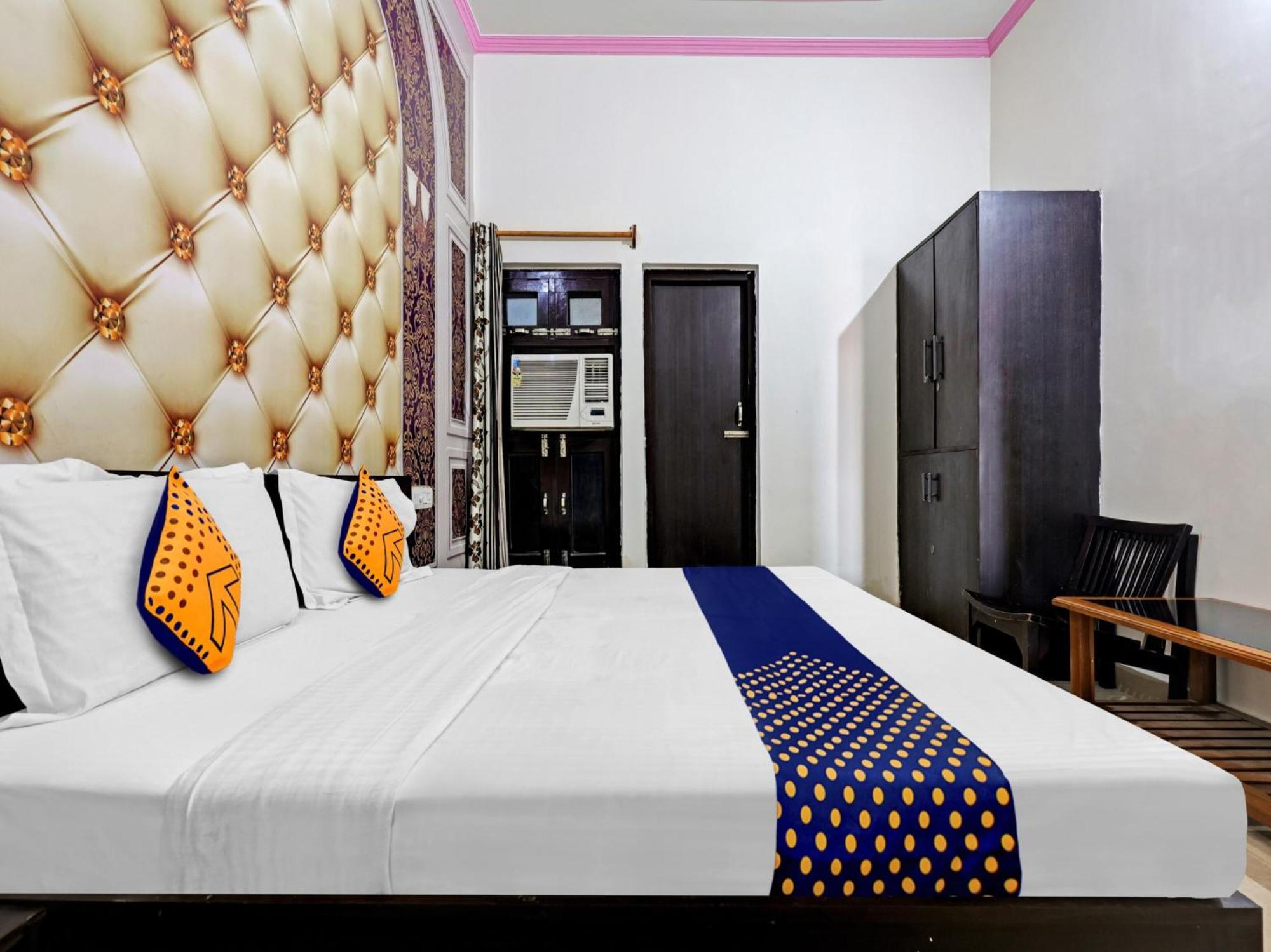 Spot On 81167 Hotel Asdr Rudrapur ภายนอก รูปภาพ