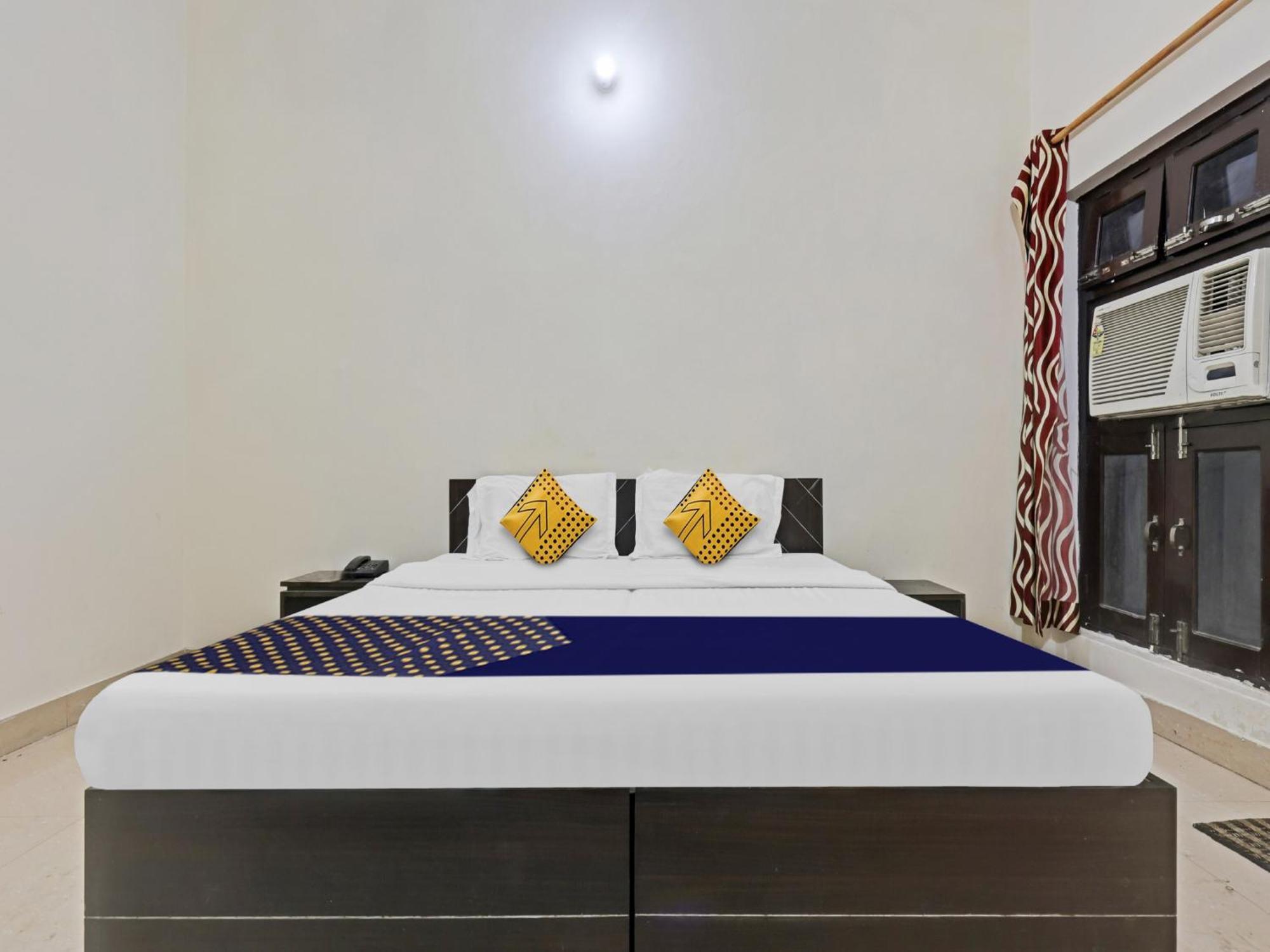 Spot On 81167 Hotel Asdr Rudrapur ภายนอก รูปภาพ