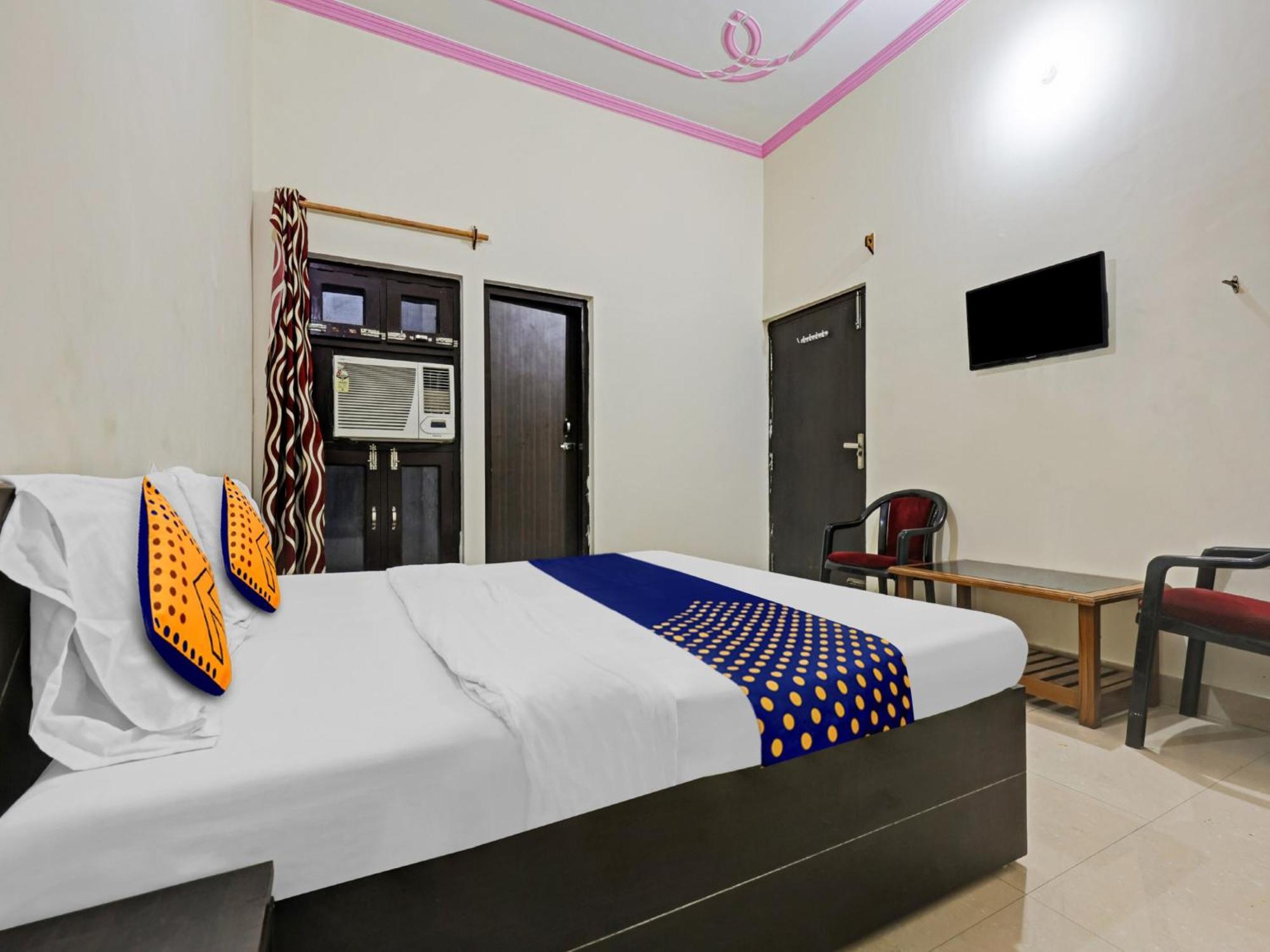 Spot On 81167 Hotel Asdr Rudrapur ภายนอก รูปภาพ
