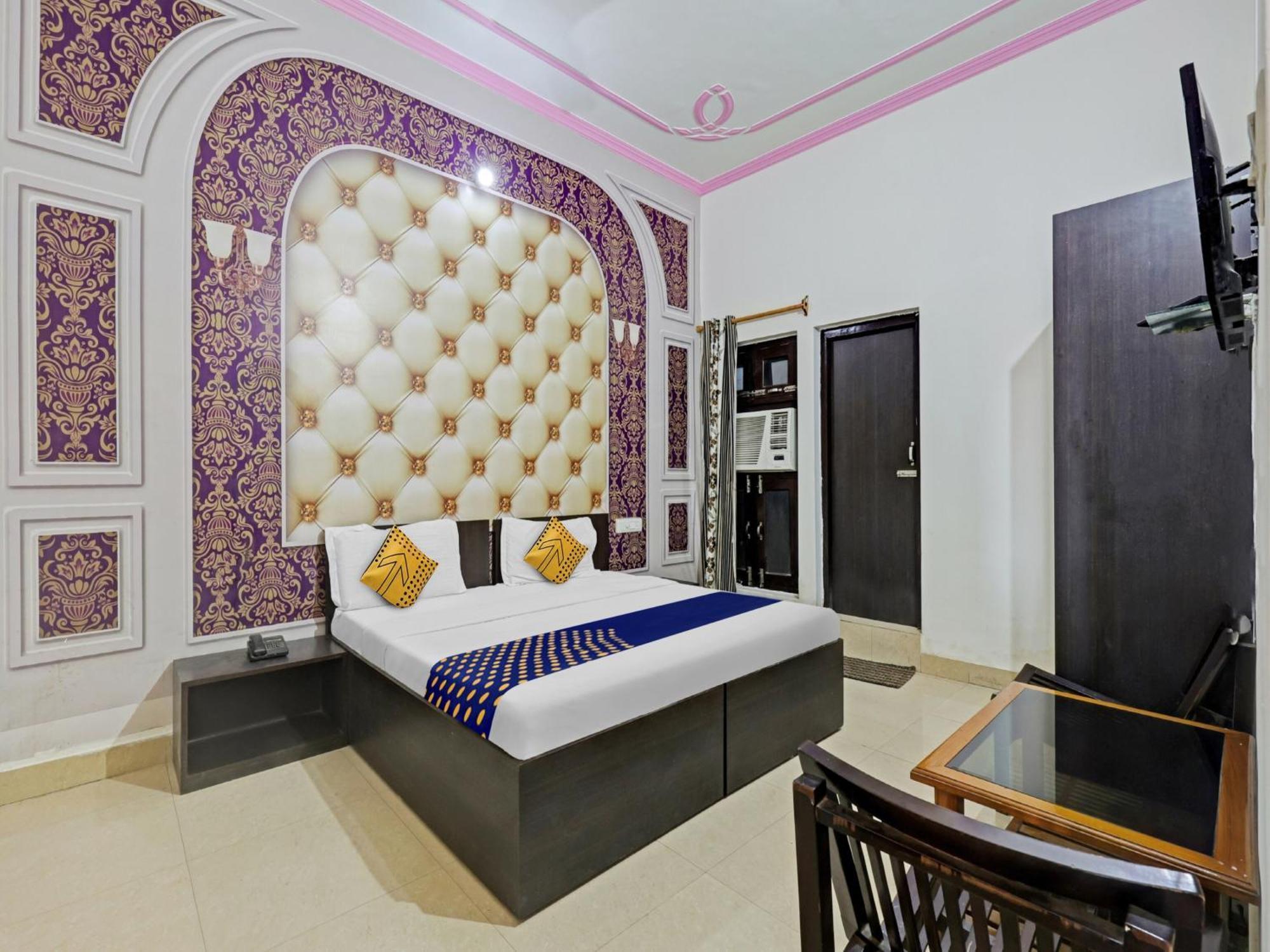 Spot On 81167 Hotel Asdr Rudrapur ภายนอก รูปภาพ